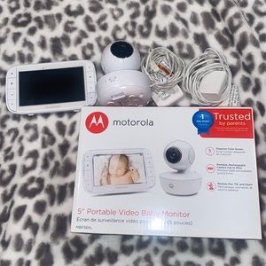 Portable video baby monitor